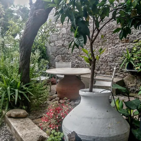 Euripides House Dom wakacyjny